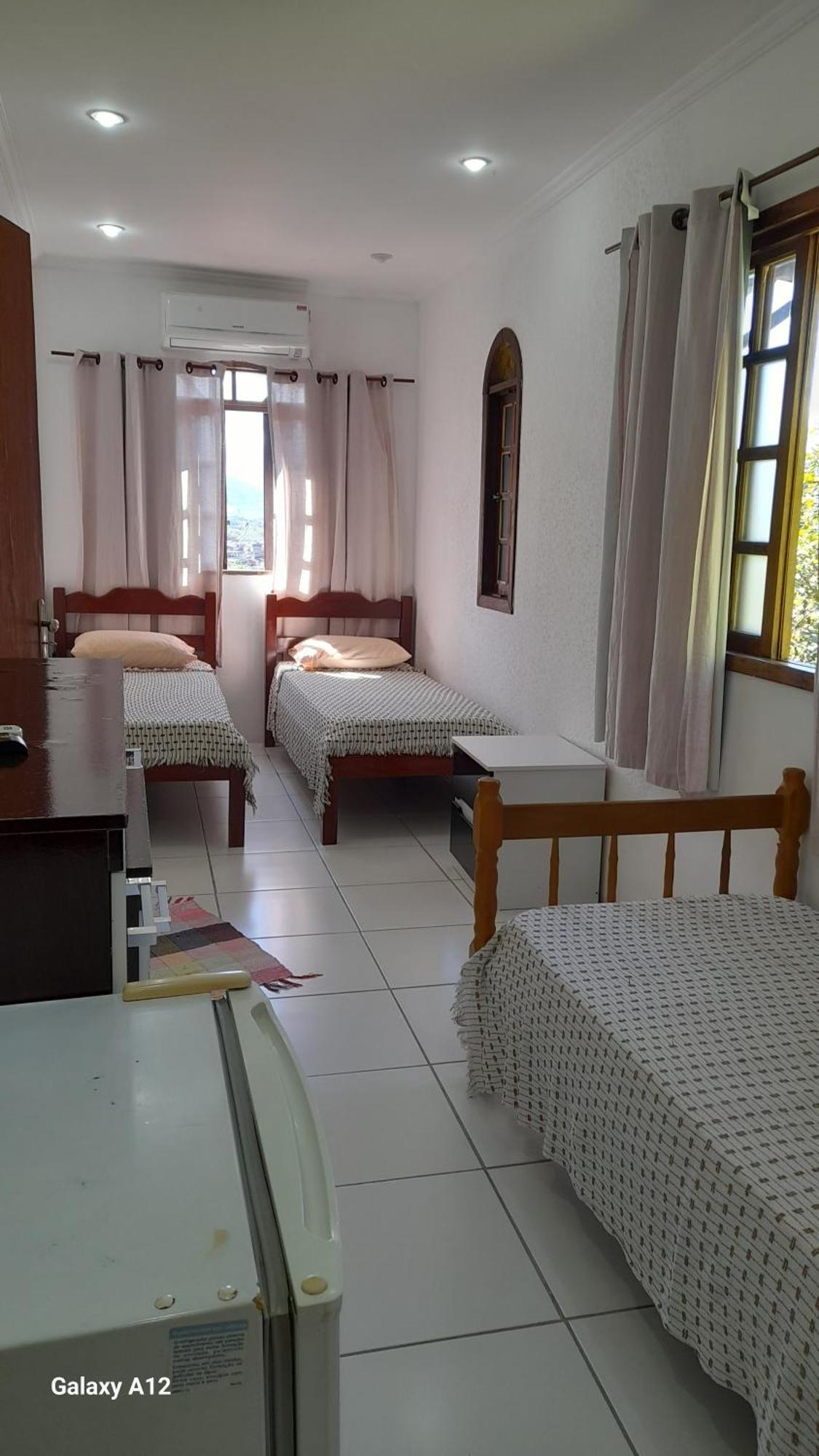Hospedaria Casa De Maria Angra dos Reis Exteriör bild